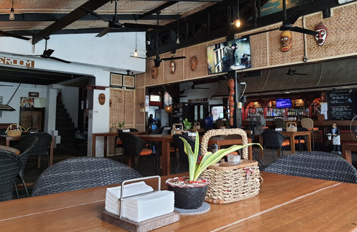 Clubhouse and Restaurant